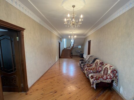 6 otaqlı həyət evi/bağ evi - Mərdəkan q. - 230 m²