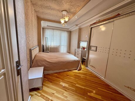 5 otaqlı köhnə tikili - Yeni Günəşli q. - 120 m²