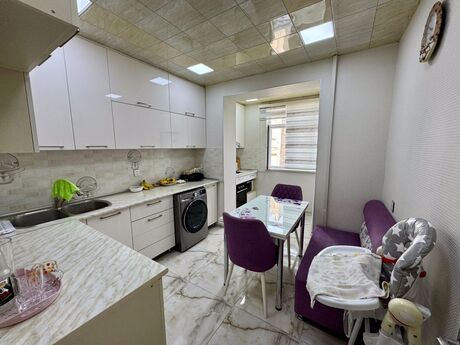 5 otaqlı köhnə tikili - Yeni Günəşli q. - 120 m²
