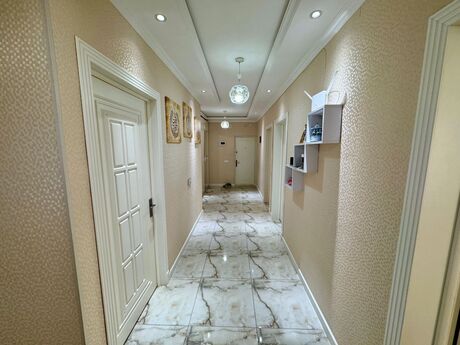 5 otaqlı köhnə tikili - Yeni Günəşli q. - 120 m²
