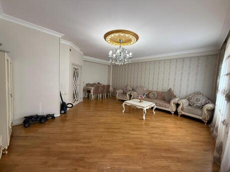 4 otaqlı yeni tikili - İnşaatçılar m. - 135 m²