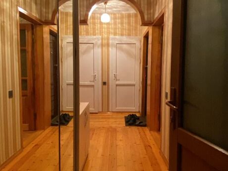 2 otaqlı köhnə tikili - Qaraçuxur q. - 62 m²