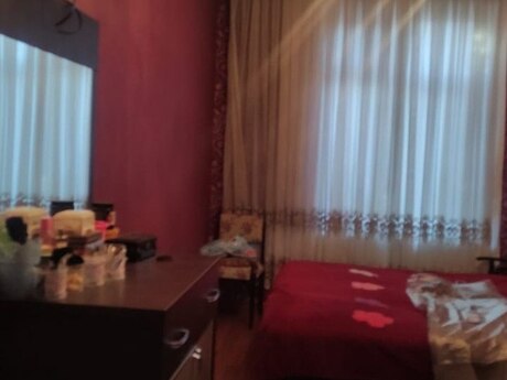 2 otaqlı köhnə tikili - Gəncə - 65 m²