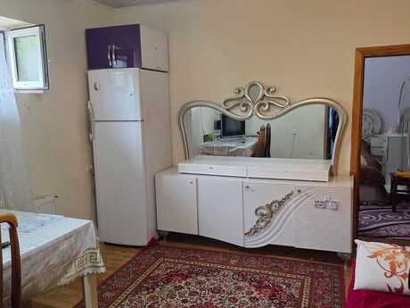 2 otaqlı həyət evi/bağ evi - Azadlıq Prospekti m. - 50 m²