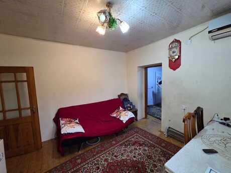2 otaqlı həyət evi/bağ evi - Azadlıq Prospekti m. - 50 m²