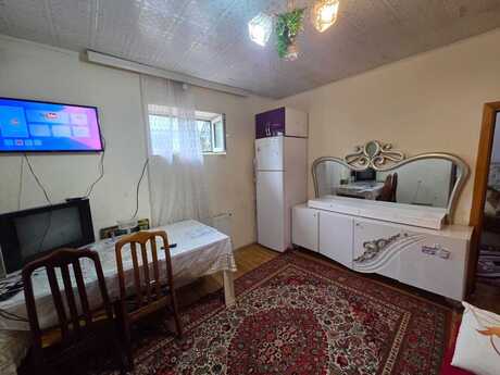 2 otaqlı həyət evi/bağ evi - Azadlıq Prospekti m. - 50 m²