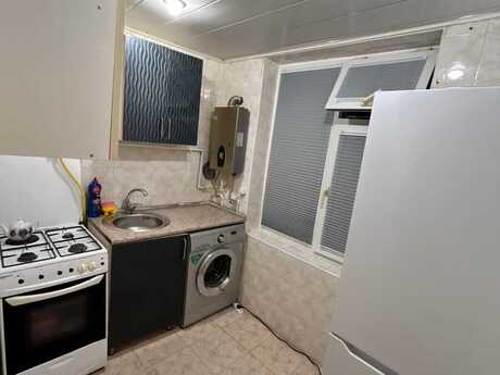 1 otaqlı köhnə tikili - Qara Qarayev m. - 30 m²