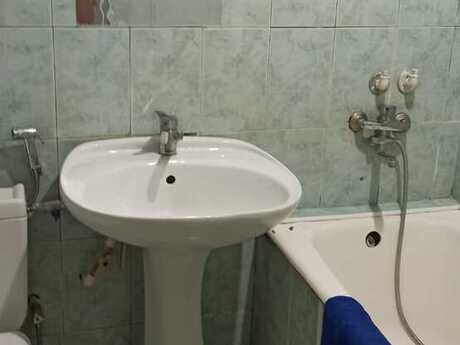 1 otaqlı köhnə tikili - Qara Qarayev m. - 30 m²