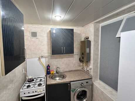 1 otaqlı köhnə tikili - Qara Qarayev m. - 30 m²