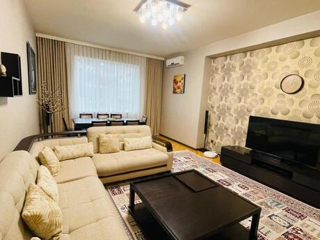 3 otaqlı yeni tikili - Şah İsmayıl Xətai m. - 130 m²