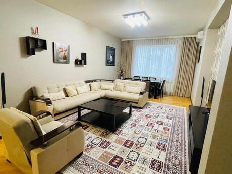 3 otaqlı yeni tikili - Şah İsmayıl Xətai m. - 130 m²
