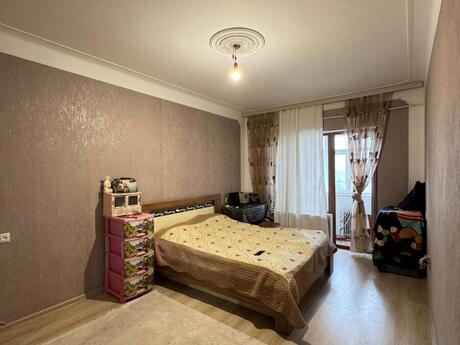 3 otaqlı köhnə tikili - 9-cu mikrorayon q. - 85 m²