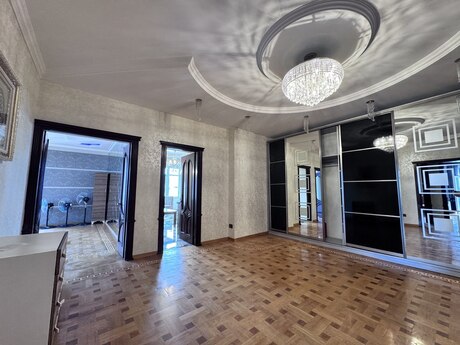 4 otaqlı yeni tikili - 28 May m. - 217 m²