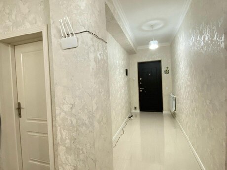 2 otaqlı yeni tikili - İnşaatçılar m. - 88 m²