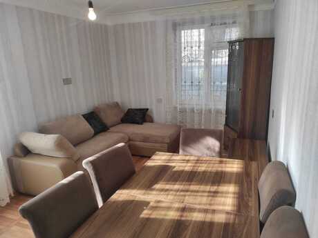 1 otaqlı köhnə tikili - Elmlər Akademiyası m. - 30 m²