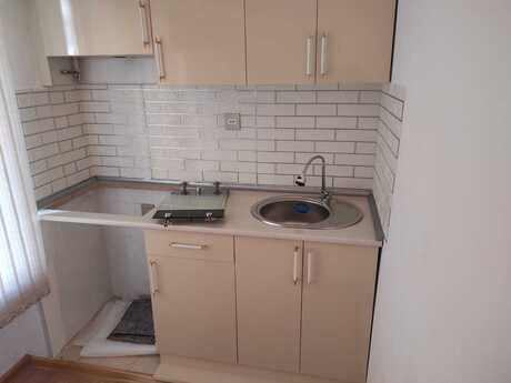 1 otaqlı köhnə tikili - Elmlər Akademiyası m. - 30 m²