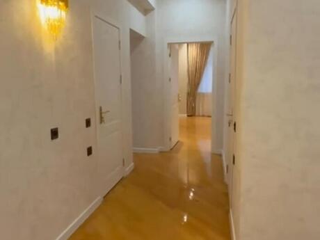 3 otaqlı yeni tikili - Elmlər Akademiyası m. - 123 m²
