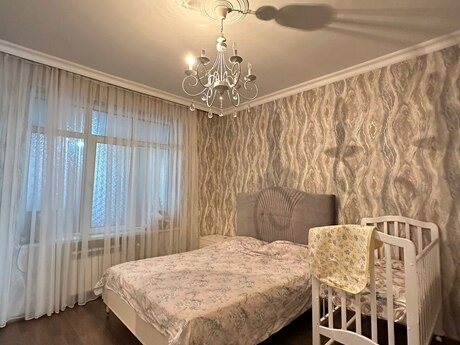 3 otaqlı köhnə tikili - Bakıxanov q. - 85 m²