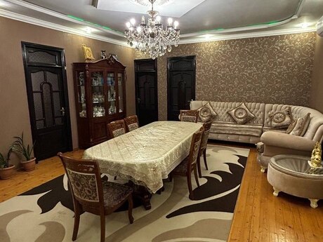 7 otaqlı həyət evi/bağ evi - Qaraçuxur q. - 180 m²
