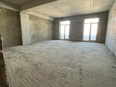 4 otaqlı yeni tikili - 28 May m. - 242 m²
