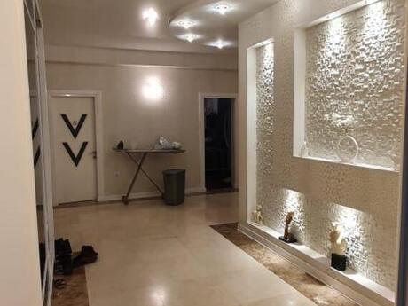 4 otaqlı yeni tikili - Şah İsmayıl Xətai m. - 190 m²