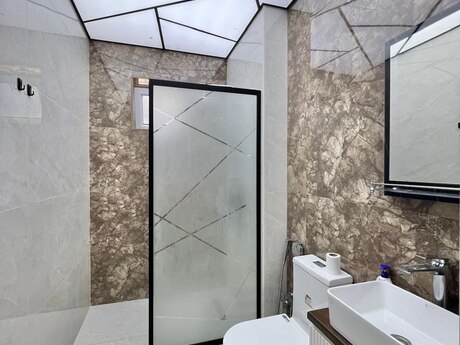 4 otaqlı həyət evi/bağ evi - Qala q. - 170 m²