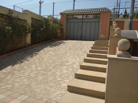 8 otaqlı həyət evi/bağ evi - Fatmayı q. - 450 m²