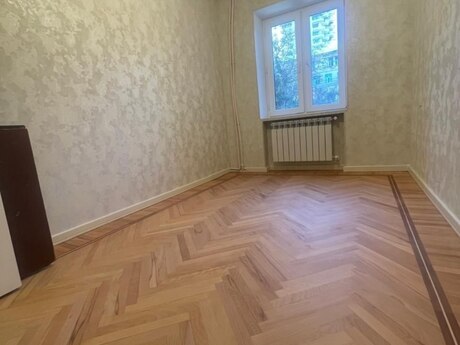 3 otaqlı köhnə tikili - İçəri Şəhər m. - 80 m²