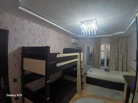 3 otaqlı köhnə tikili - Xalqlar Dostluğu m. - 72 m²