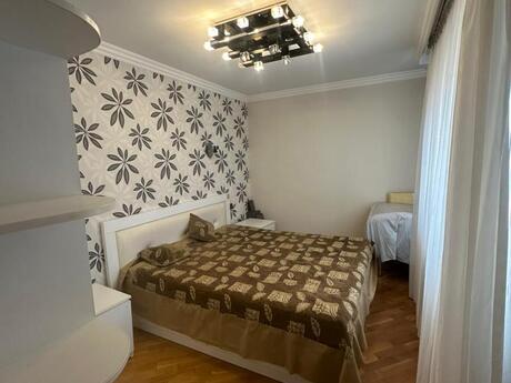 2 otaqlı köhnə tikili - Gənclik m. - 70 m²