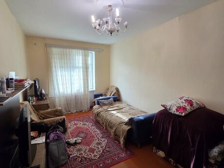 2 otaqlı köhnə tikili - Azadlıq Prospekti m. - 65 m²