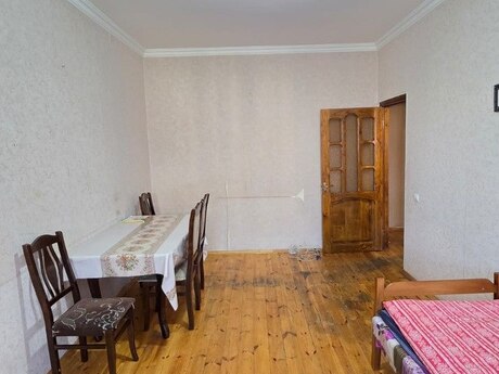 2 otaqlı köhnə tikili - Azadlıq Prospekti m. - 60 m²
