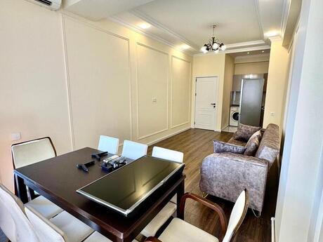2 otaqlı yeni tikili - 8 Noyabr m. - 70 m²