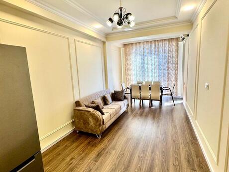 2 otaqlı yeni tikili - 8 Noyabr m. - 70 m²