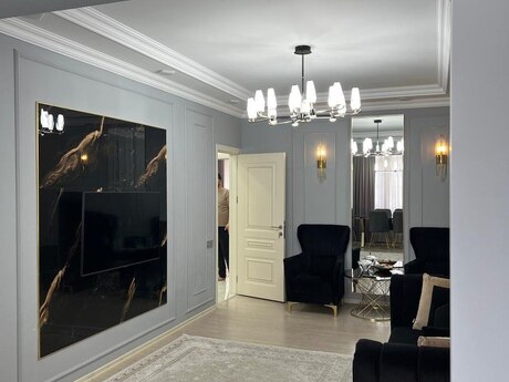 3 otaqlı köhnə tikili - İnşaatçılar m. - 95 m²