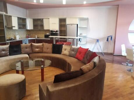 2 otaqlı yeni tikili - 28 May m. - 105 m²