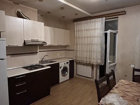 2 otaqlı yeni tikili - İnşaatçılar m. - 50 m²