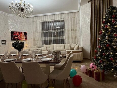 6 otaqlı həyət evi/bağ evi - Şüvəlan q. - 308 m²