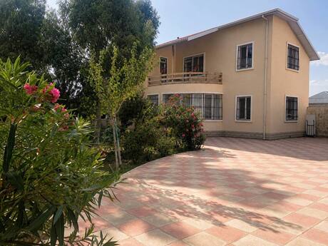4 otaqlı həyət evi/bağ evi - Sumqayıt - 150 m²