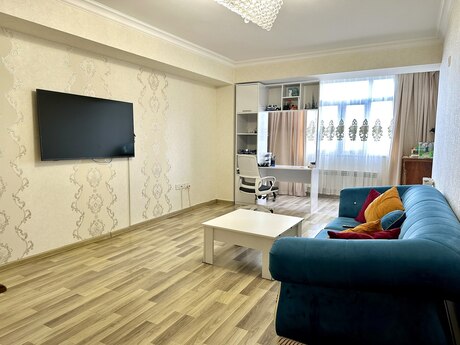 2 otaqlı köhnə tikili - Nəriman Nərimanov m. - 72 m²