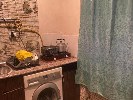 1 otaqlı köhnə tikili - Neftçilər m. - 32 m²