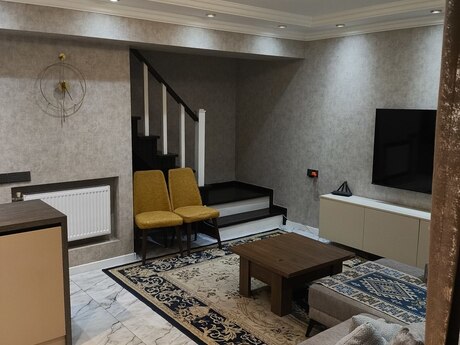 3 otaqlı köhnə tikili - İçəri Şəhər m. - 60 m²