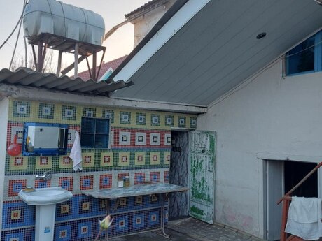 4 otaqlı həyət evi/bağ evi - Xaçmaz - 112 m²