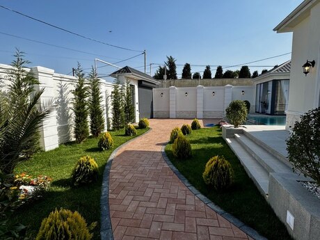 4 otaqlı həyət evi/bağ evi - Şüvəlan q. - 210 m²