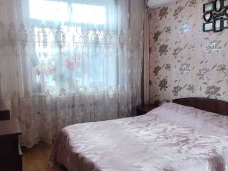3 otaqlı köhnə tikili - Əhmədli m. - 68 m²
