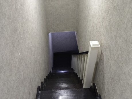 3 otaqlı köhnə tikili - İçəri Şəhər m. - 70 m²