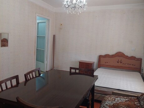 1 otaqlı köhnə tikili - Elmlər Akademiyası m. - 30 m²