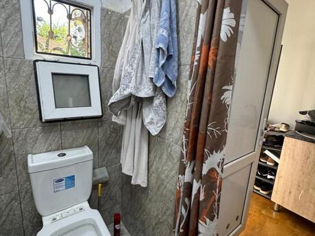 2 otaqlı köhnə tikili - Qara Qarayev m. - 20 m²