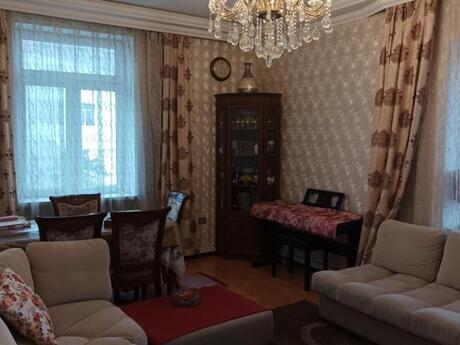 3 otaqlı köhnə tikili - Gənclik m. - 77.9 m²