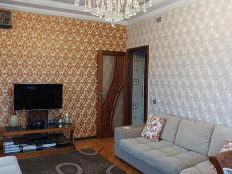 3 otaqlı köhnə tikili - Gənclik m. - 77.9 m²